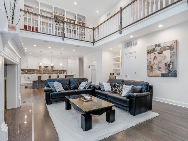 4N680 WARE WOODS Drive, St. Charles, IL 60175