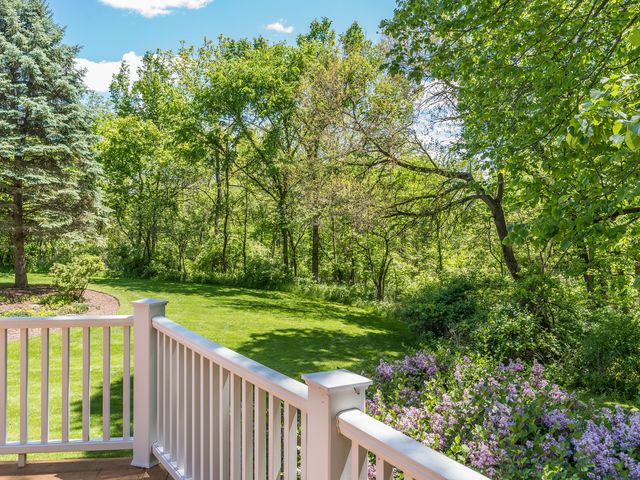 4N680 WARE WOODS Drive, St. Charles, IL 60175