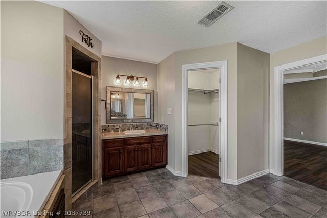 1205 Monarch Drive, Van Buren, AR 72956