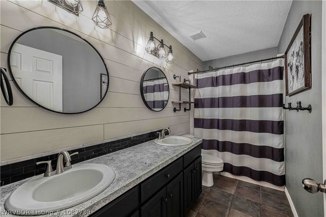 1205 Monarch Drive, Van Buren, AR 72956