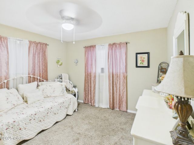 2417 N St Louis Avenue, Joplin, MO 64801