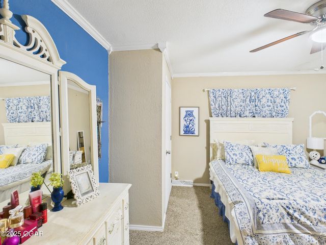 2417 N St Louis Avenue, Joplin, MO 64801