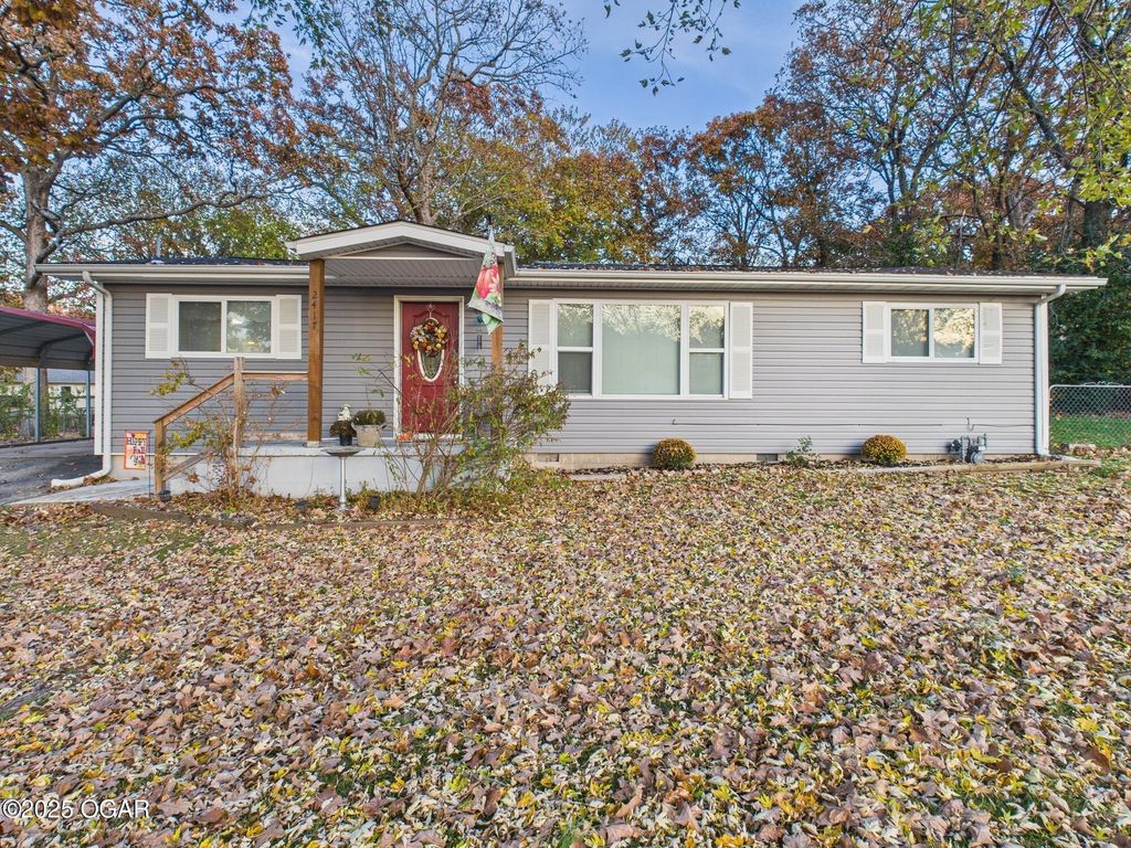 2417 N St Louis Avenue, Joplin, MO 64801