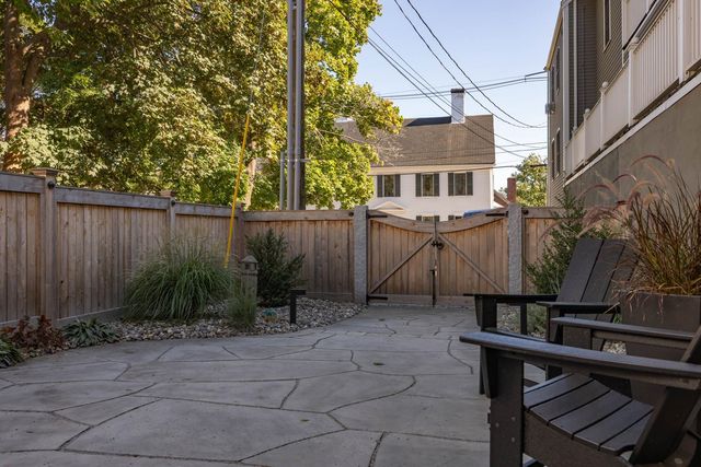 124 State Street, Portsmouth, NH 03801
