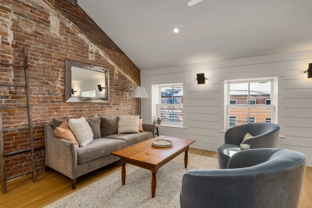 124 State Street, Portsmouth, NH 03801