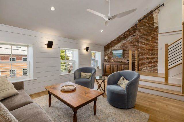 124 State Street, Portsmouth, NH 03801