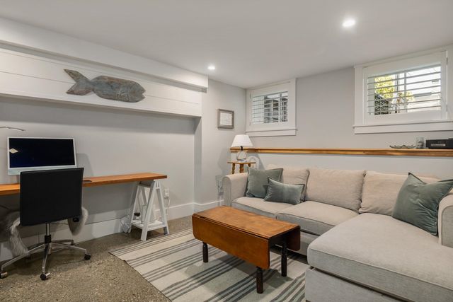 124 State Street, Portsmouth, NH 03801