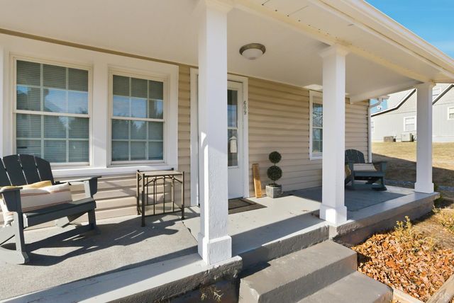 609 Pine Drive, Lynchburg, VA 24503