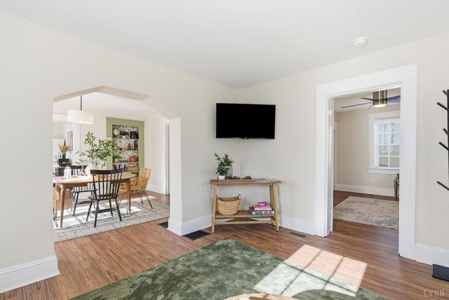 609 Pine Drive, Lynchburg, VA 24503