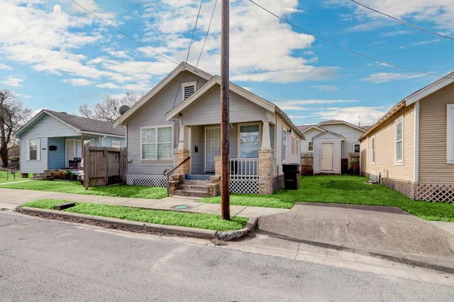 2804 Netleton St, Houston, TX 77004