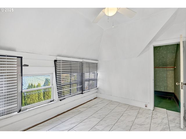 6404 Ne 10TH Ave, Portland, OR 97211