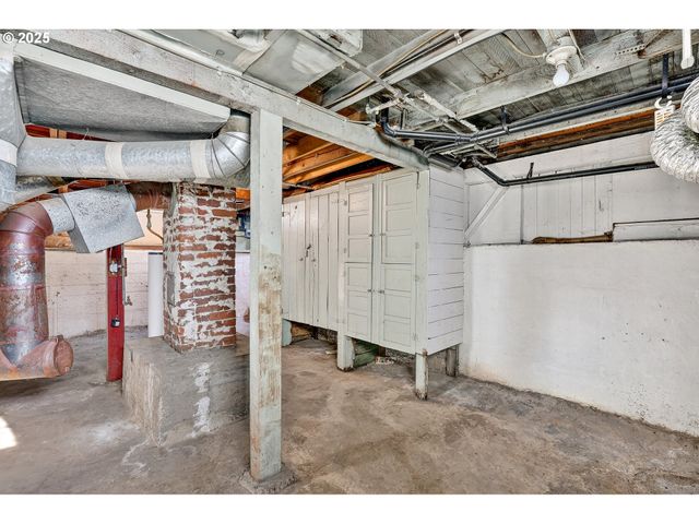 6404 Ne 10TH Ave, Portland, OR 97211