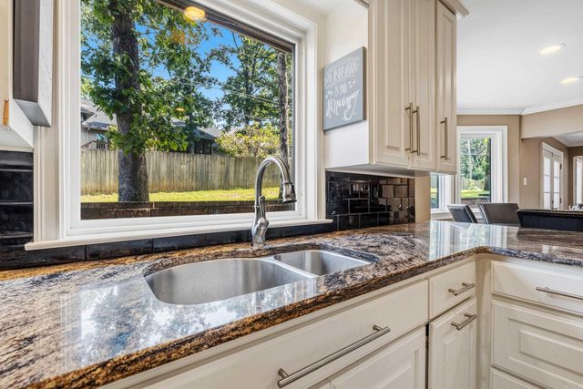 905 Silverwood Trail, North Little Rock, AR 72116