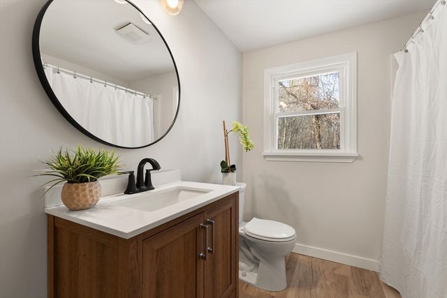 8 Maple Lane, Millbury, MA 01527