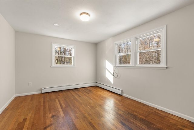 8 Maple Lane, Millbury, MA 01527