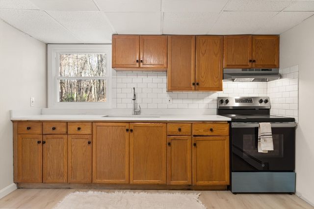 8 Maple Lane, Millbury, MA 01527