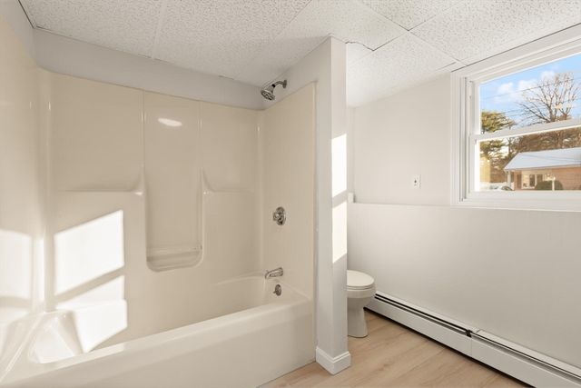 8 Maple Lane, Millbury, MA 01527