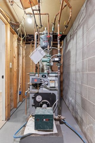 8 Maple Lane, Millbury, MA 01527