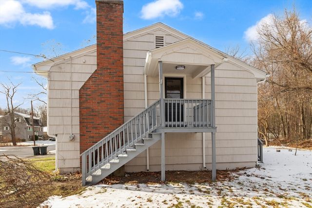 8 Maple Lane, Millbury, MA 01527