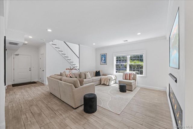 103 Teakettle Spout Road, Mahopac, NY 10541