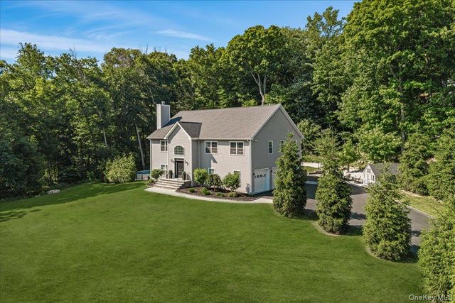 103 Teakettle Spout Road, Mahopac, NY 10541