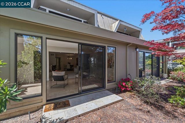 1224 Canyonwood Ct 2, Walnut Creek, CA 94595