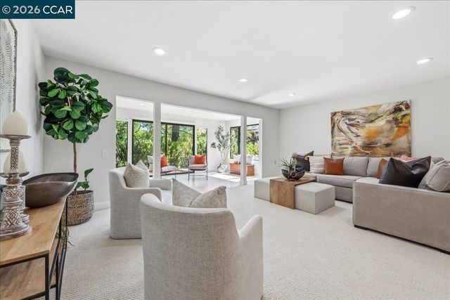 1224 Canyonwood Ct 2, Walnut Creek, CA 94595