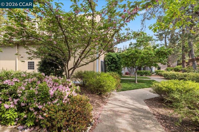 1224 Canyonwood Ct 2, Walnut Creek, CA 94595