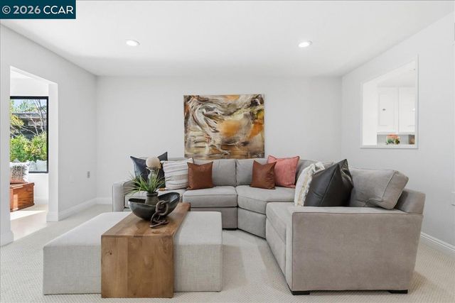 1224 Canyonwood Ct 2, Walnut Creek, CA 94595