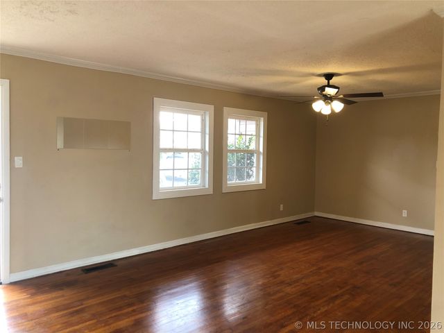 817 S Hickory Street, Sapulpa, OK 74066