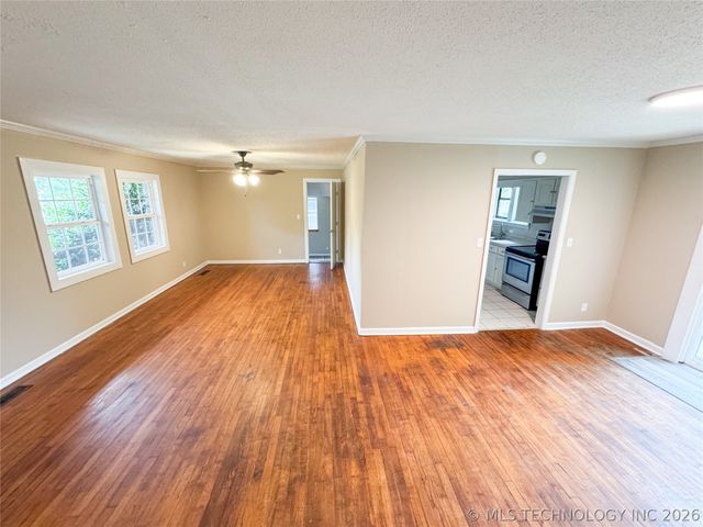 817 S Hickory Street, Sapulpa, OK 74066