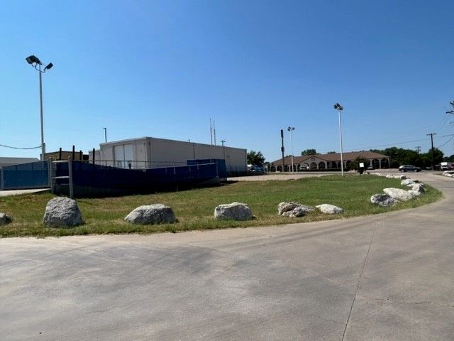 1926 Santa Fe Drive, Weatherford, TX 76086