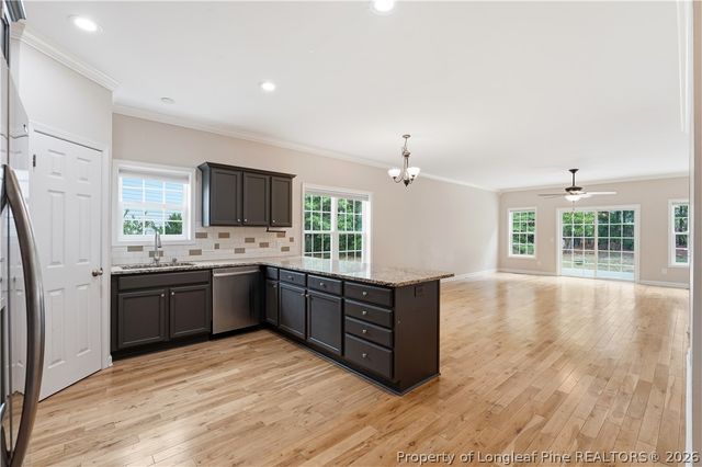 104 Lightwater Court, Aberdeen, NC 28315