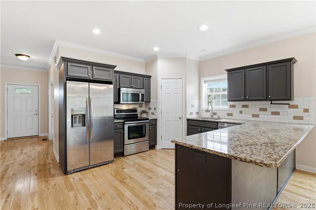 104 Lightwater Court, Aberdeen, NC 28315