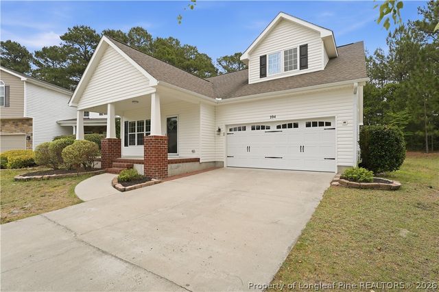 104 Lightwater Court, Aberdeen, NC 28315