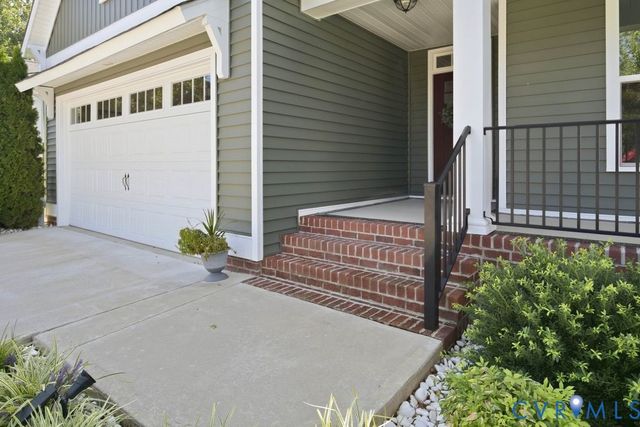 15731 Fishers Green Dr, Chesterfield, VA 23832