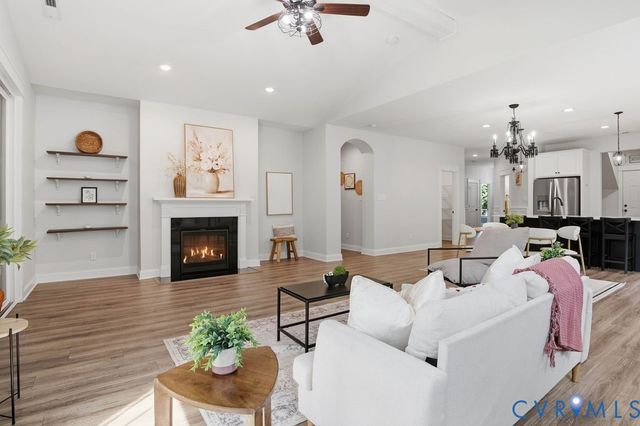 15731 Fishers Green Dr, Chesterfield, VA 23832