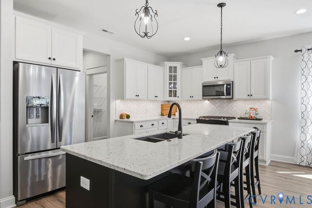 15731 Fishers Green Dr, Chesterfield, VA 23832