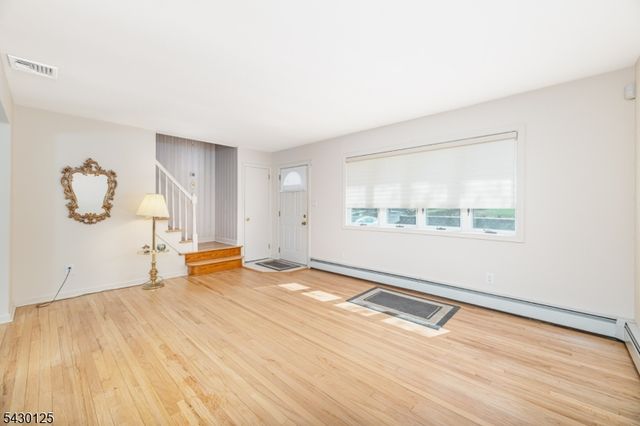 225 Linden Rd, Wayne Twp., NJ 07470