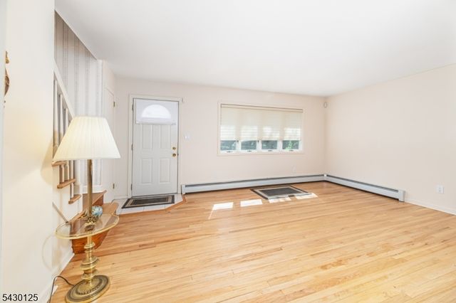 225 Linden Rd, Wayne Twp., NJ 07470