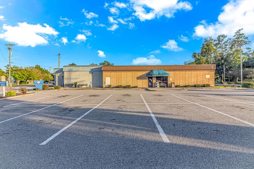 1608 Main St. 1708 Oak St, Conway, SC 29526 — photo 2