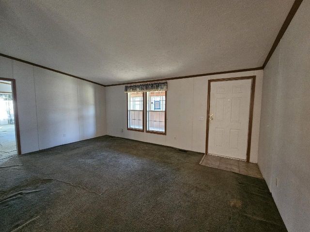 222 Cove Mountain LN, Buchanan, VA 24066