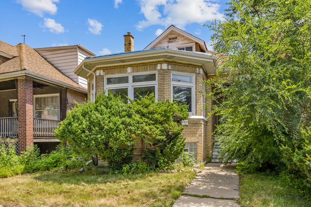 7927 S Ridgeland Avenue, Chicago, IL 60617