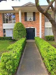 8057 Meadow Road 202, Dallas, TX 75231