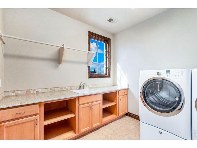 2944 Hearthstone Dr, Fort Collins, CO 80528