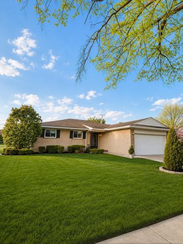 27344 Michele Street, Dearborn Heights, MI 48127