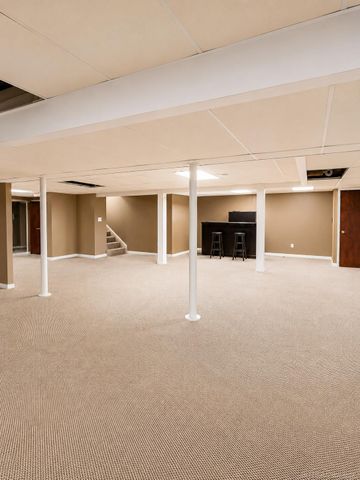 27344 Michele Street, Dearborn Heights, MI 48127
