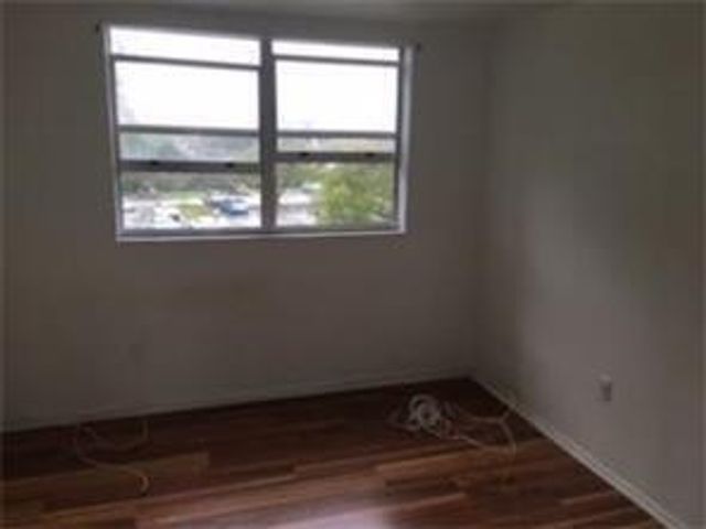 7300 NW 17th Street 318, Plantation, FL 33313
