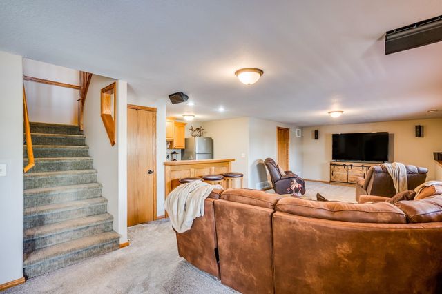 15050 W Shadow Lakes St, Wichita, KS 67223