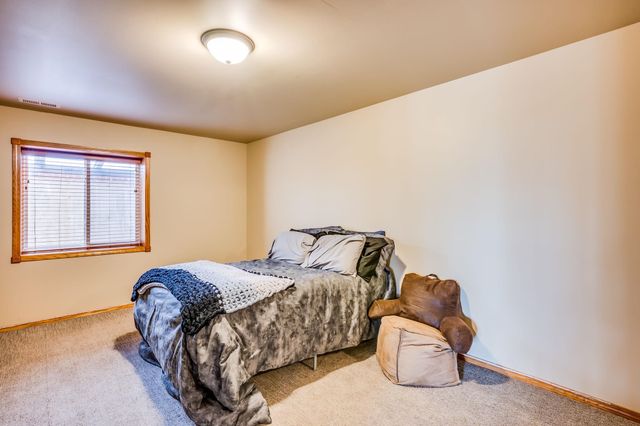 15050 W Shadow Lakes St, Wichita, KS 67223